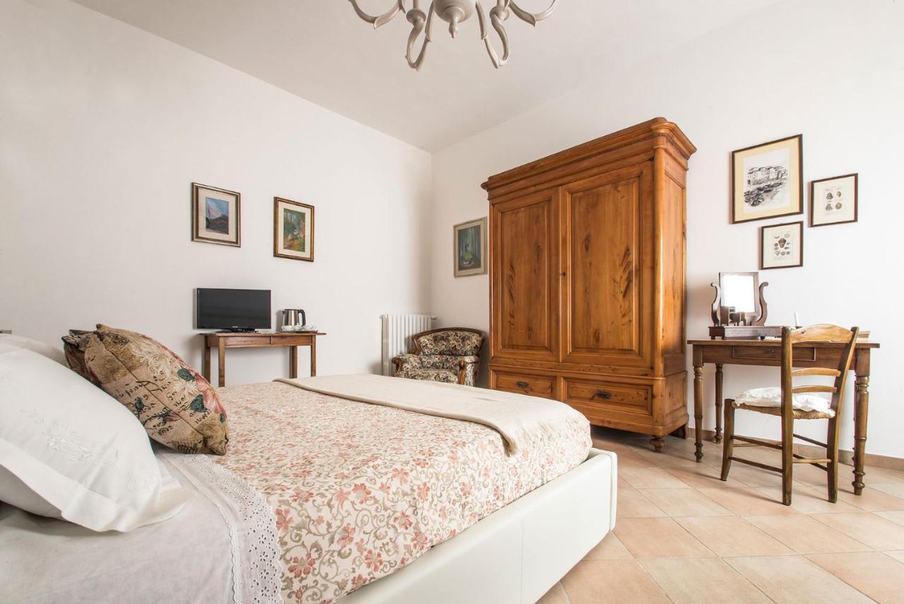 Hotel A casa di Irma e Nilo Palaia Esterno foto